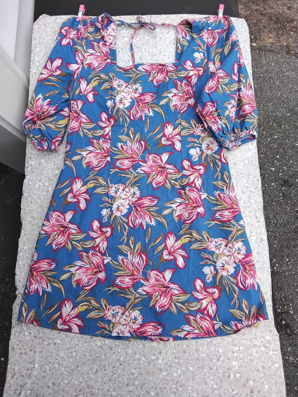 Blue Floral Puff-Sleeve Dress - Picture 2 of 3